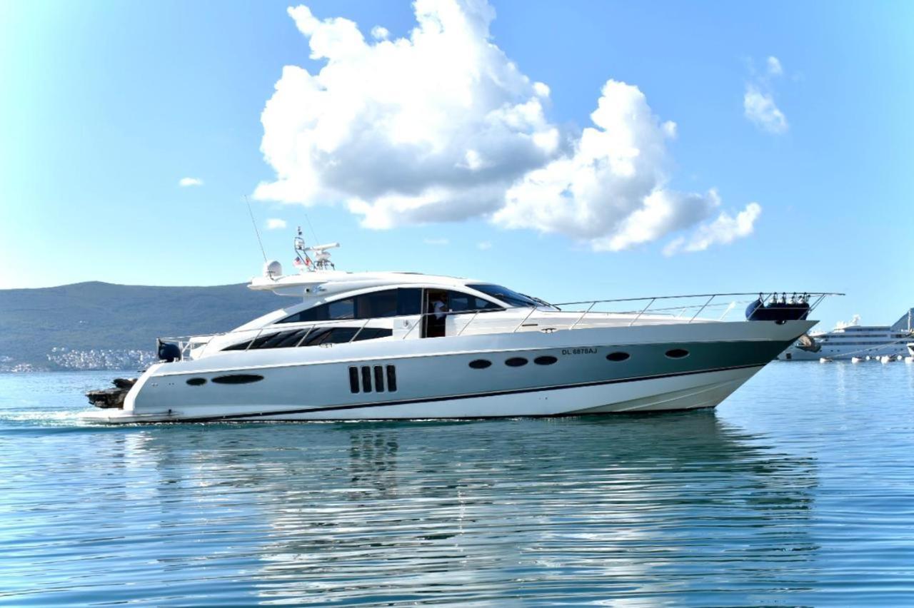 Porto Montenegro Luxury Studio Zeta Tivat Dış mekan fotoğraf